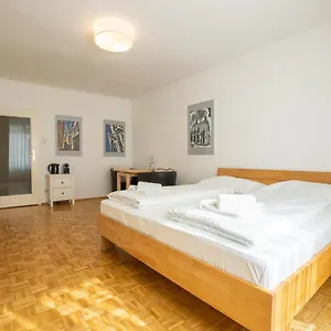 Living - Stephansdom Appartement Wenen